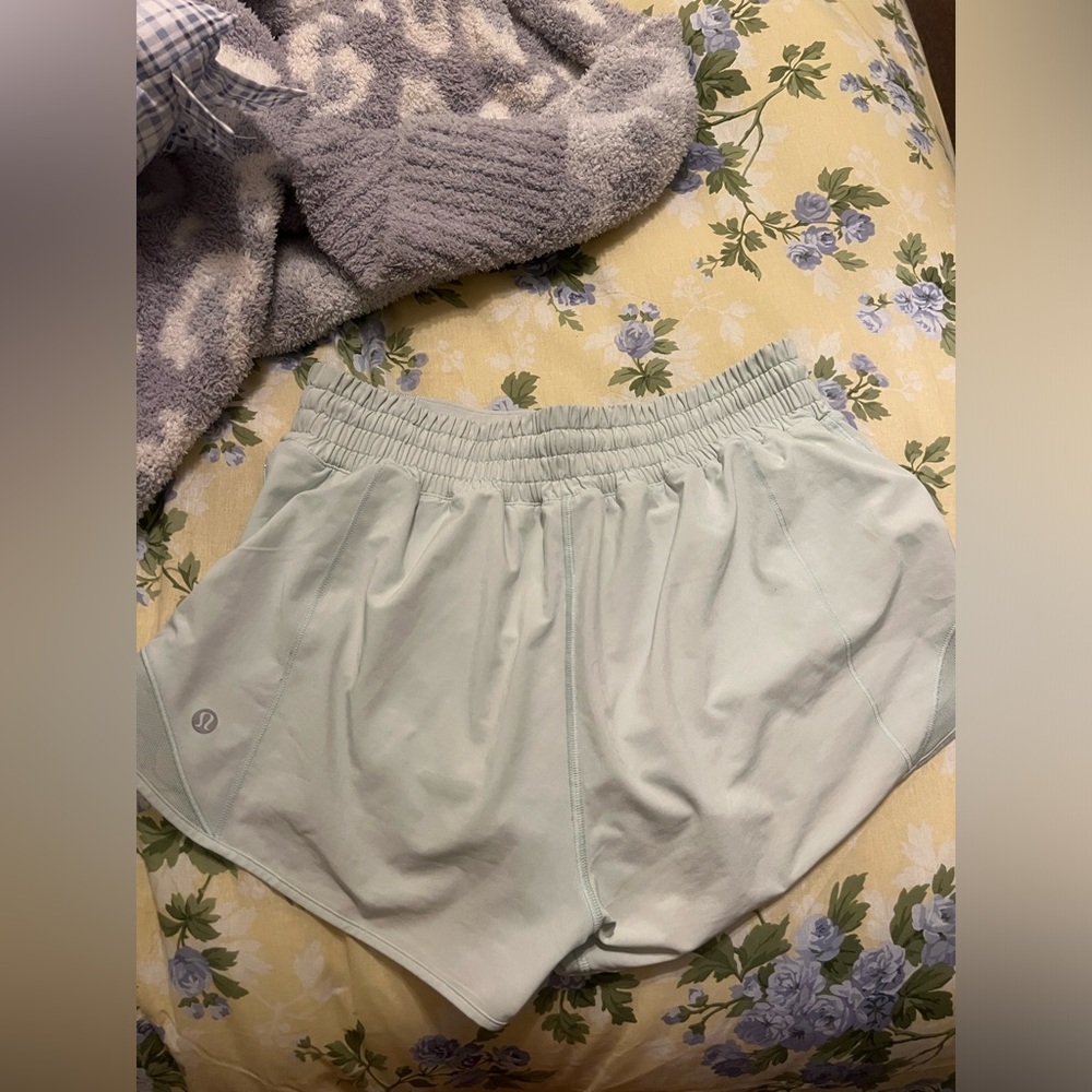 lululemon hotty hot shorts